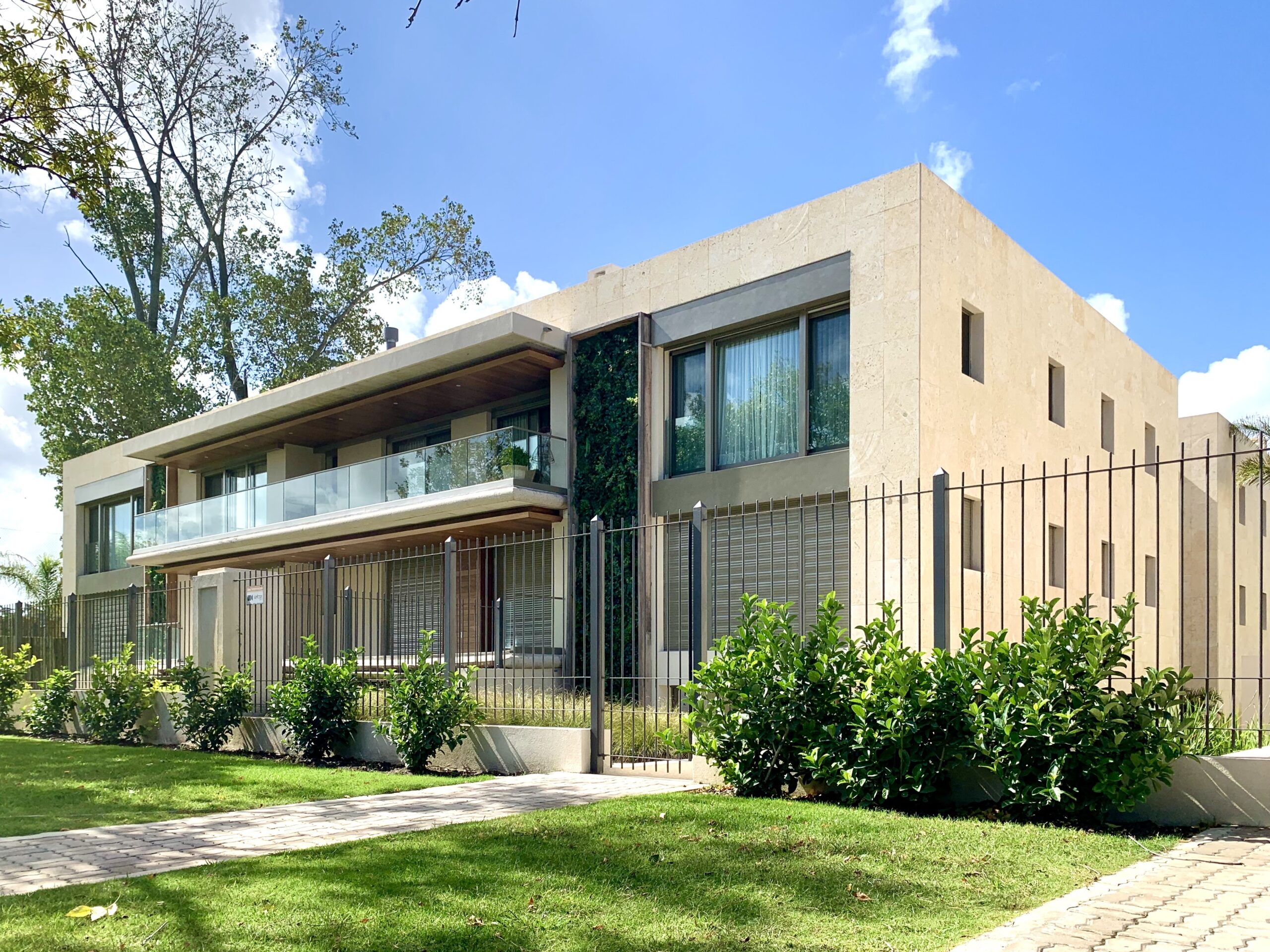 EDIFICIO CUATRO VIENTOS