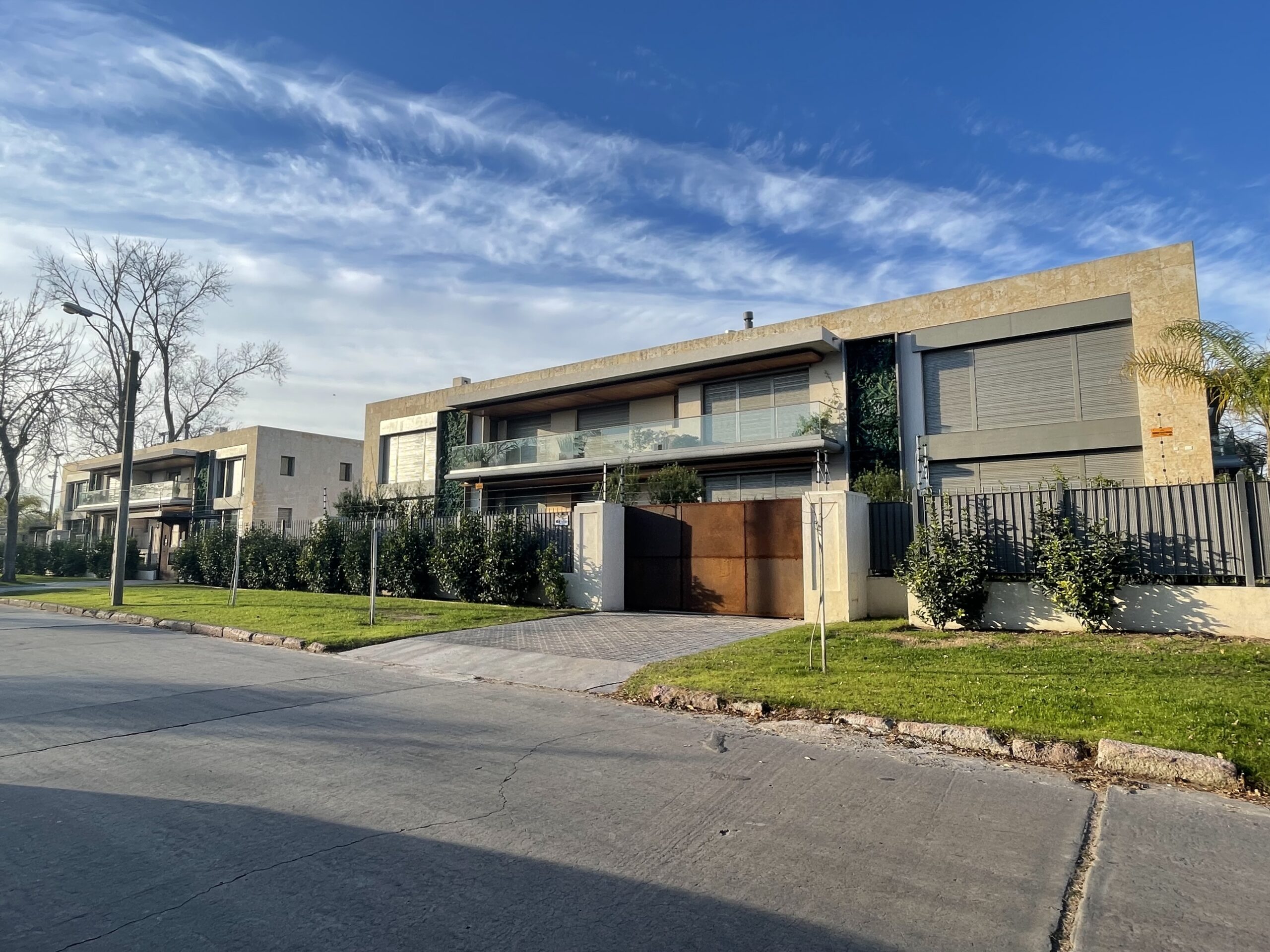 EDIFICIO CUATRO VIENTOS