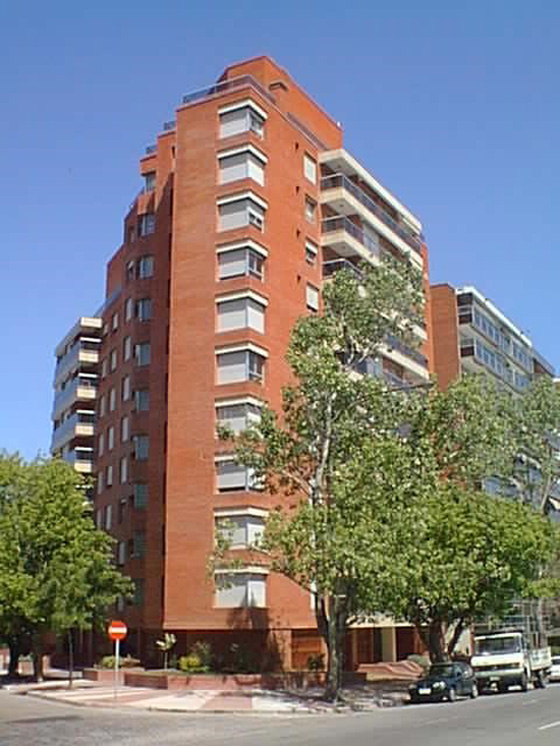 EDIFICIO BRICKEL’S  SAN ISIDRO